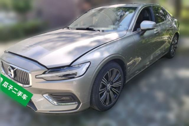 Used Volvo S60 2022 B4 Zhiyuan Luxury Edition