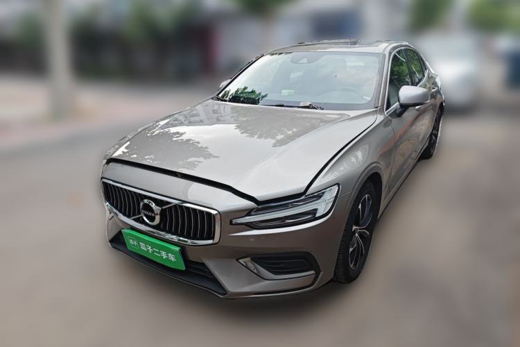 Used Volvo S60 2022 B4 Zhiyi Luxury Edition Guazi used car, China used car export, Used car for sale, Used cars, Cheapest cars for sale