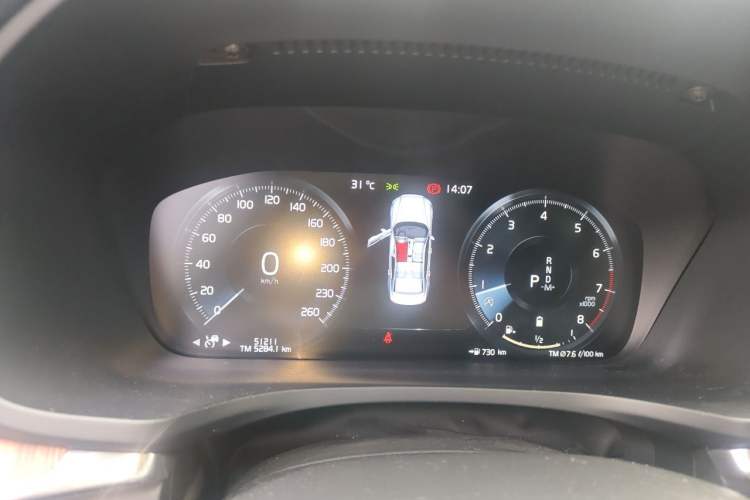 Used Volvo S60 2022 B4 Zhiyuan Luxury Edition Instrument Cluster