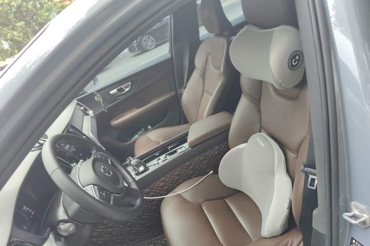 Used Volvo S60 2022 B4 Zhiyi Luxury Edition Left Front Seat