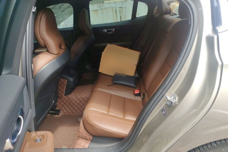 Used Volvo S60 2022 B4 Zhiyuan Luxury Edition Left Rear Seat