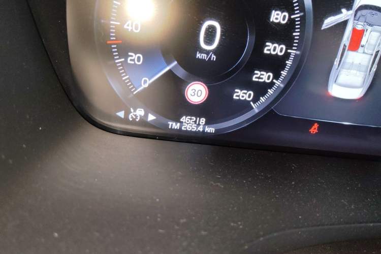 Used Volvo S60 2022 B4 Zhiyuan Luxury Edition Odometer Close Up
