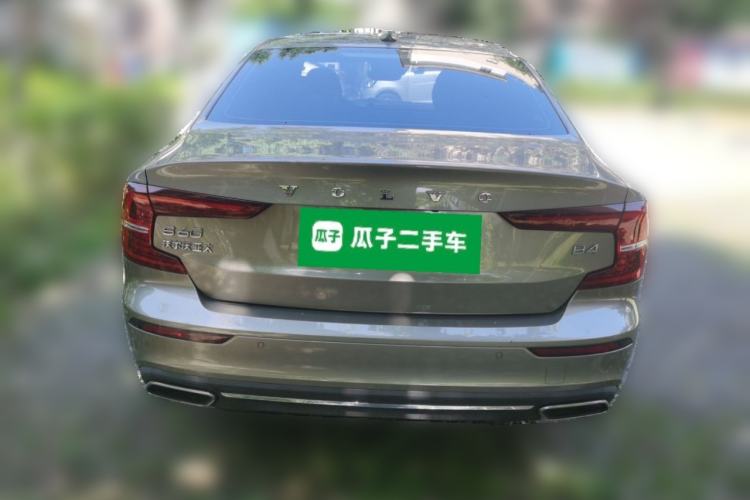 Used Volvo S60 2022 B4 Zhiyuan Luxury Edition Rear