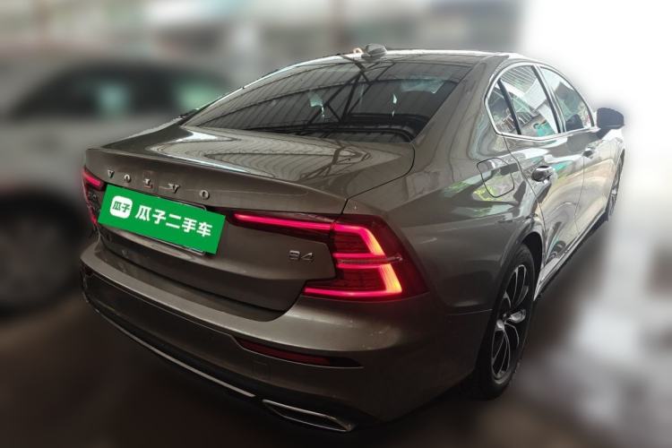 Used Volvo S60 2022 B4 Zhiyi Luxury Edition Rear Right 45 Deg