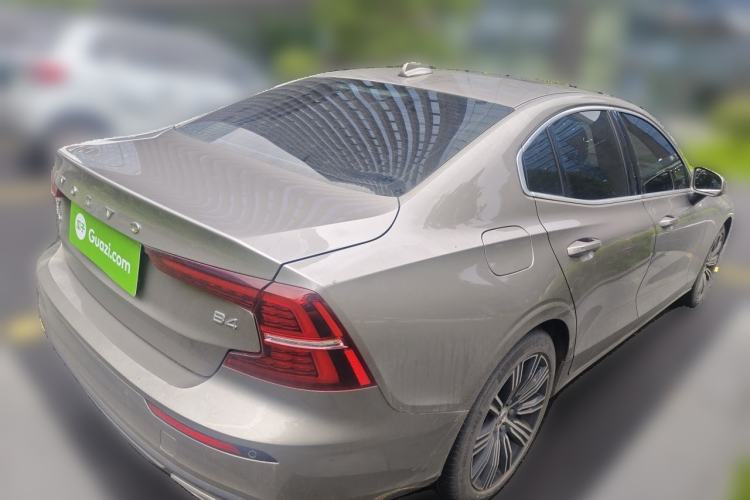 Used Volvo S60 2022 B4 Zhiyuan Luxury Edition Rear Right 45 Deg