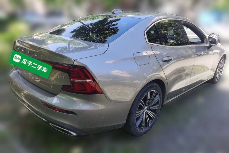 Used Volvo S60 2022 B4 Zhiyuan Luxury Edition Rear Right 45 Deg