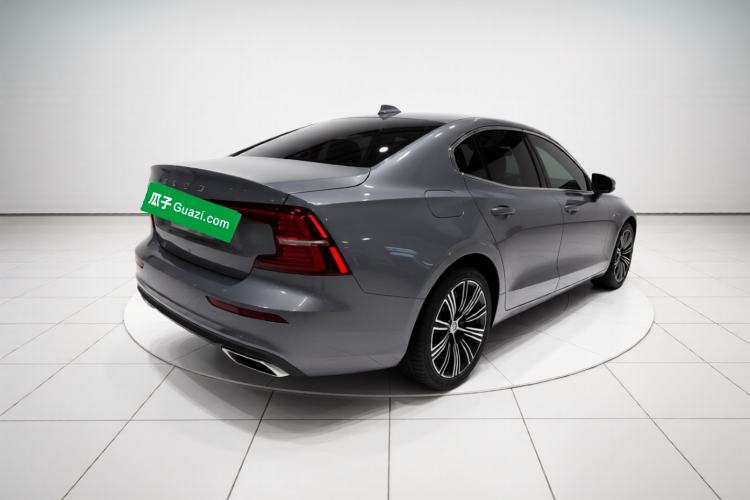 Used Volvo S60 2022 B4 Zhiyuan Luxury Edition Rear Right 45 Deg