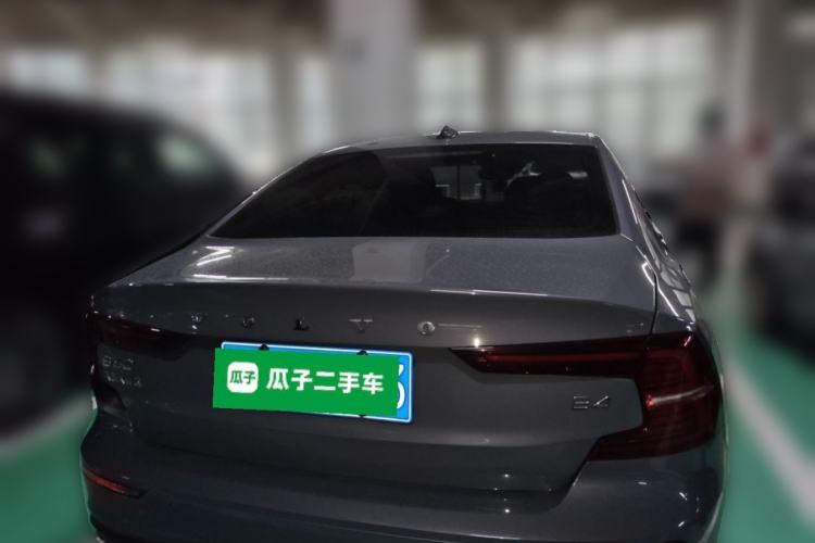 Used Volvo S60 2022 B4 Zhiyuan Luxury Edition Rear