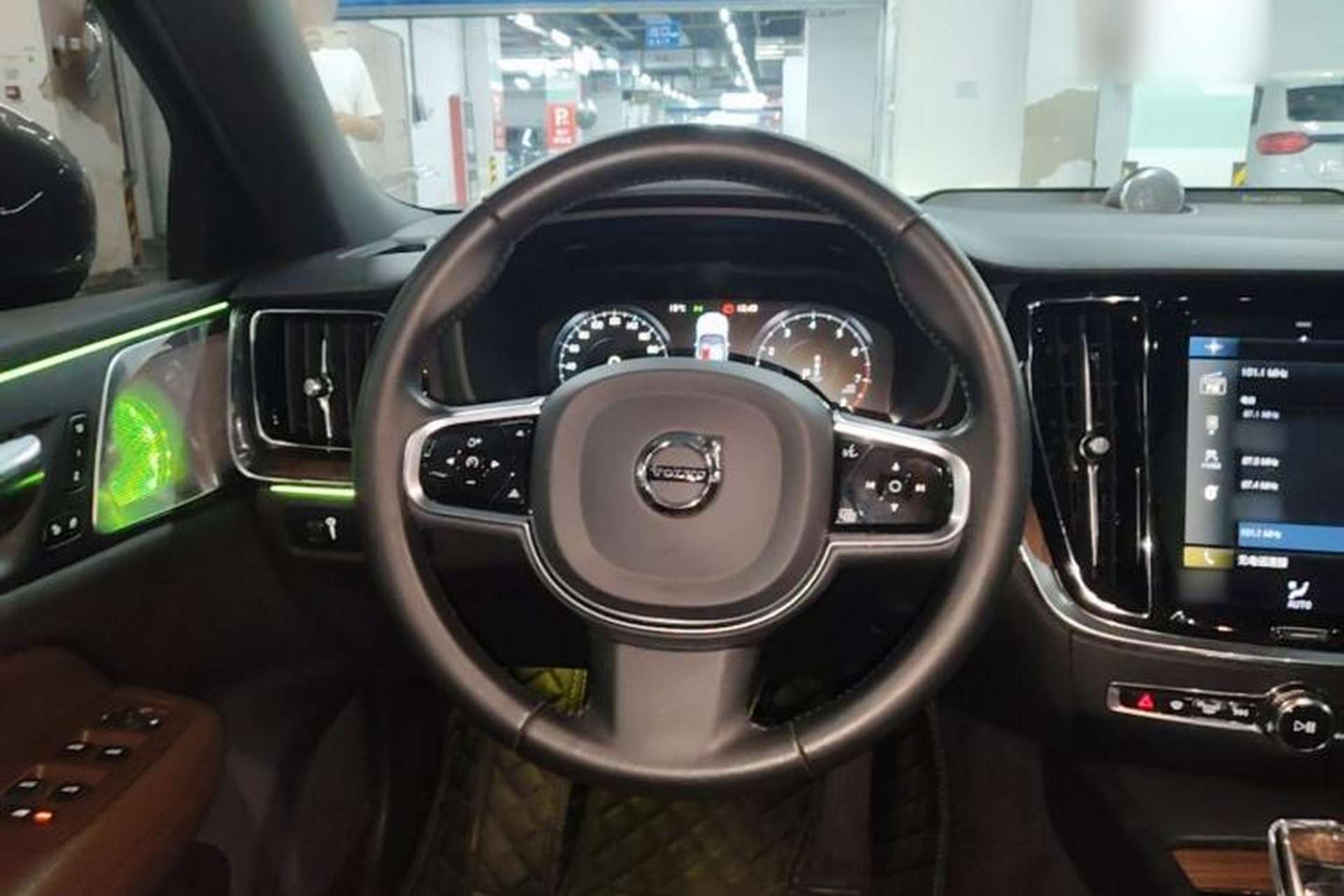 Used Volvo S60 2022 B4 Zhiyuan Luxury Edition Steering Wheel