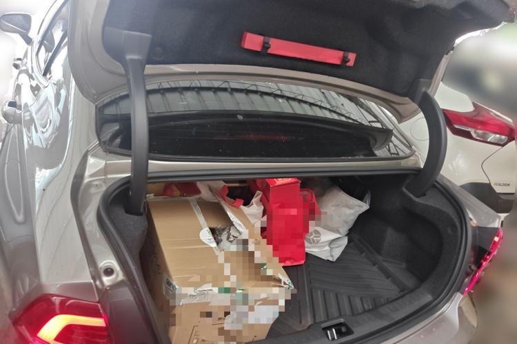 Used Volvo S60 2022 B4 Zhiyi Luxury Edition Trunk