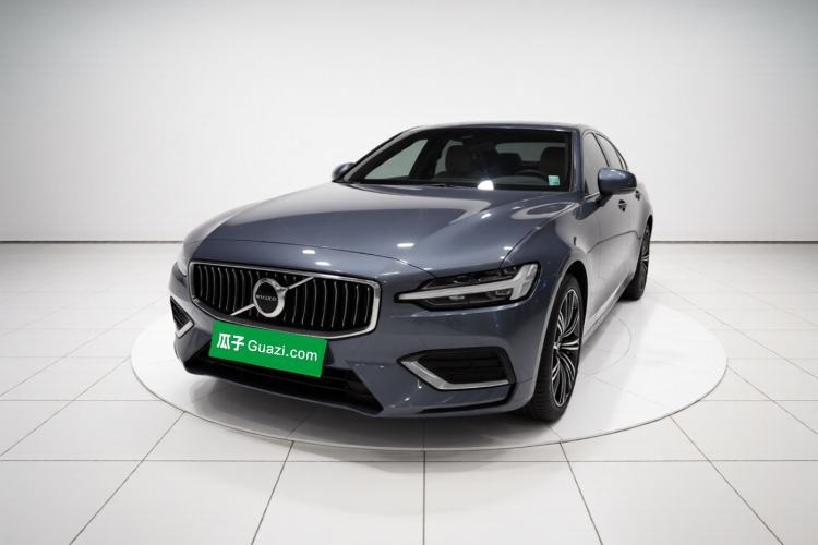 Used Volvo S60 2022 B4 Zhiyuan Luxury Edition Guazi used car, China used car export, Used car for sale, Used  cars, Cheapest cars for sale
