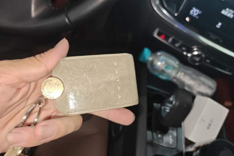 Used Volvo S60 2022 B4 Zhiyi Luxury Edition Vehicle Key