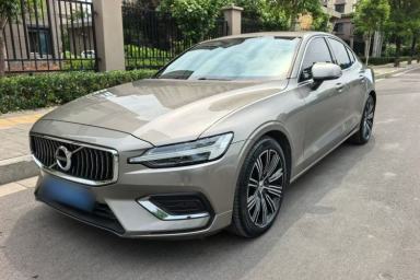 Used Volvo S60 2022 B4 Zhiyuan Luxury Edition