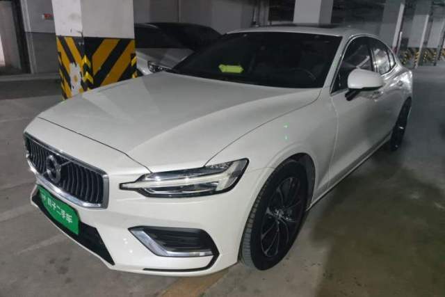Used Volvo S60 2022 B4 Zhiyi Luxury Edition