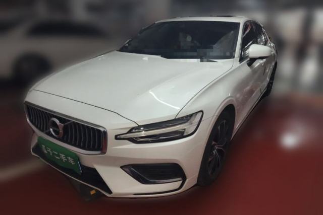 Used Volvo S60 2022 B4 Zhiyi Luxury Edition