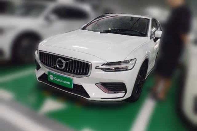 Ojetý Volvo S60 2022 B4 Zhiyi Luxury Edition