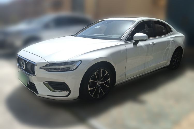 Used Volvo S60 2022 B4 Zhiyi Luxury Edition Guazi used car, China used car export, Used car for sale, Used  cars, Cheapest cars for sale