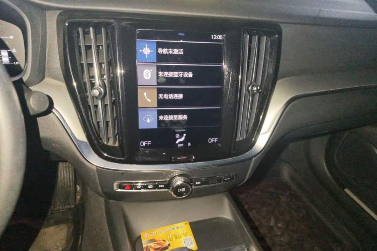 Used Volvo S60 2022 B4 Zhiyi Luxury Edition Audio And AC Panel