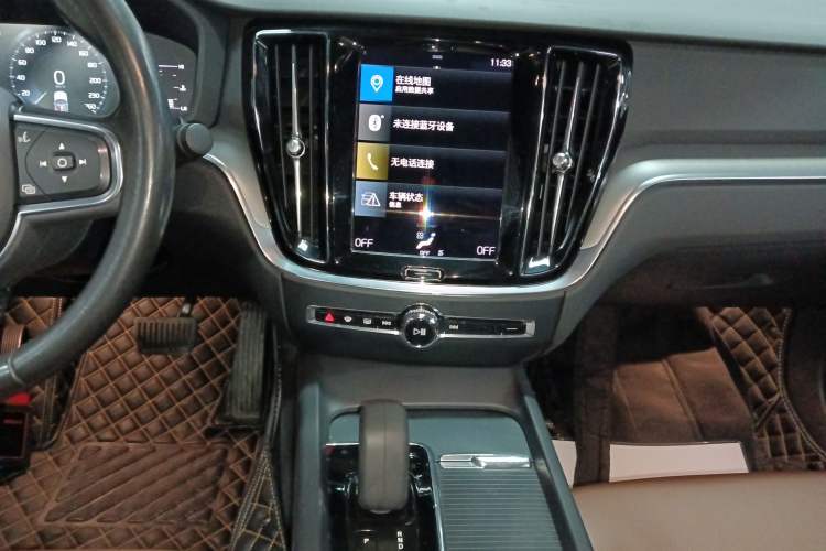 Used Volvo S60 2022 B4 Zhiyi Luxury Edition Audio And AC Panel