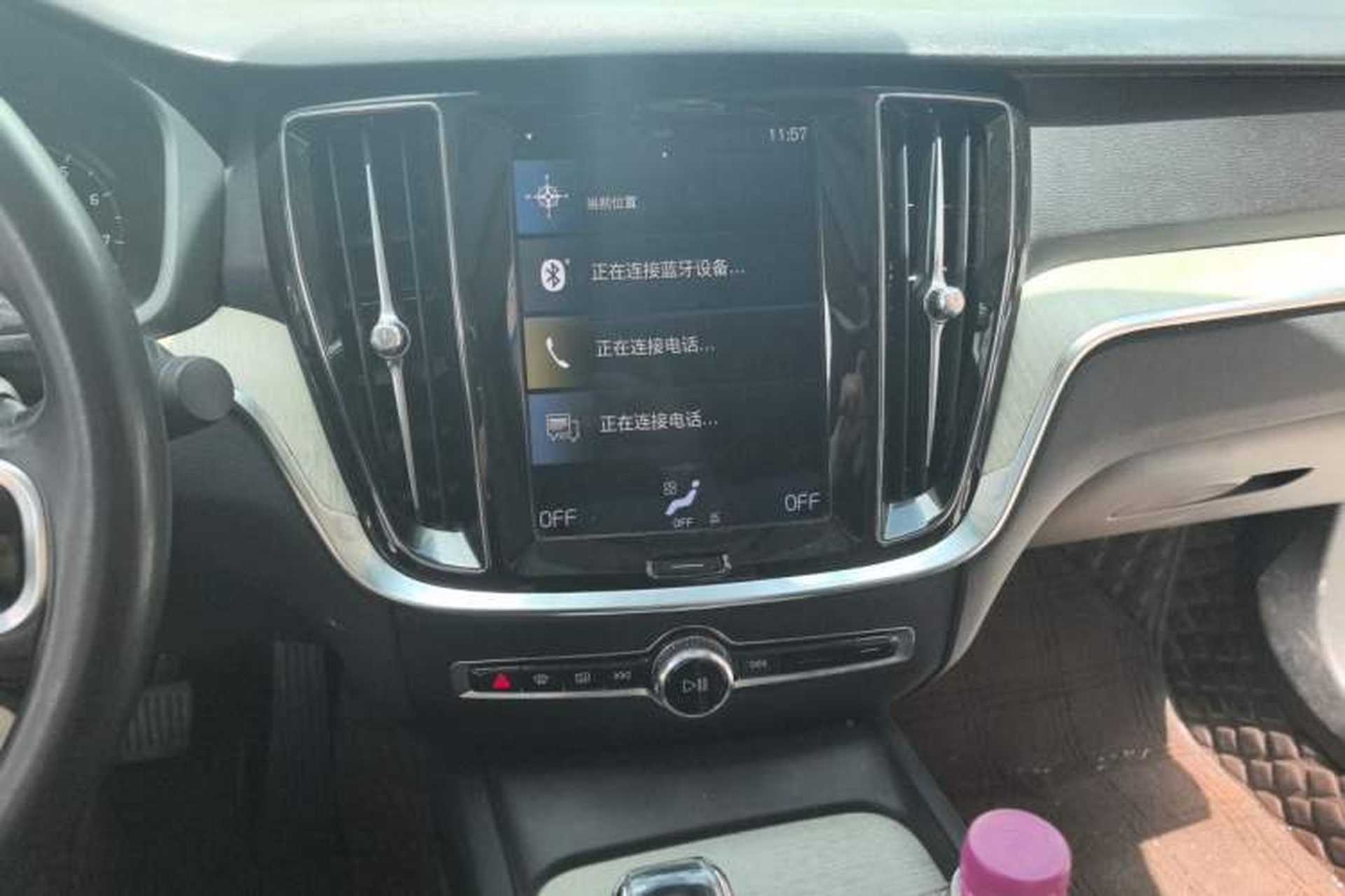 Used Volvo S60 2022 B4 Zhiyuan Luxury Edition Audio And AC Panel
