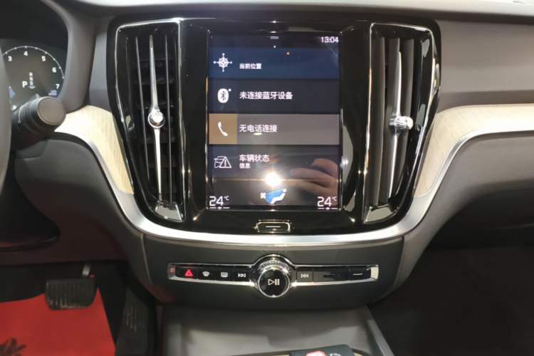 Used Volvo S60 2022 B4 Zhiyuan Luxury Edition Audio And AC Panel