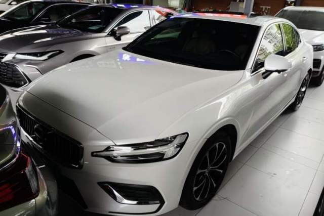 Used Volvo S60 2022 B4 Zhiyi Luxury Edition