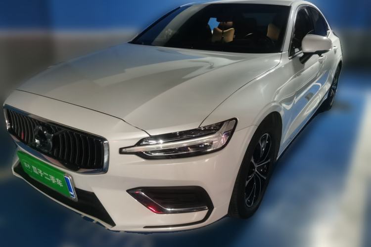 Used Volvo S60 2022 B4 Zhiyi Luxury Edition Guazi used car, China used car export, Used car for sale, Used cars, Cheapest cars for sale