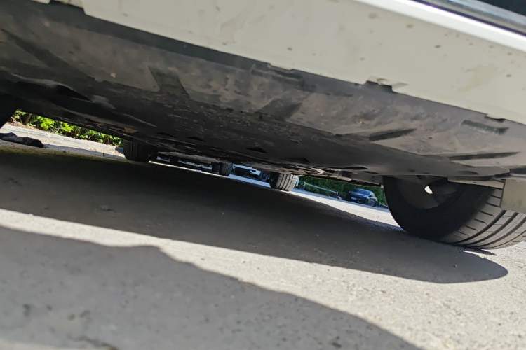 Used Volvo S60 2022 B4 Zhiyuan Sport Edition Chassis Front