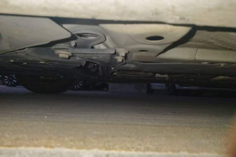 Used Volvo S60 2022 B4 Zhiyi Luxury Edition Chassis Front Left