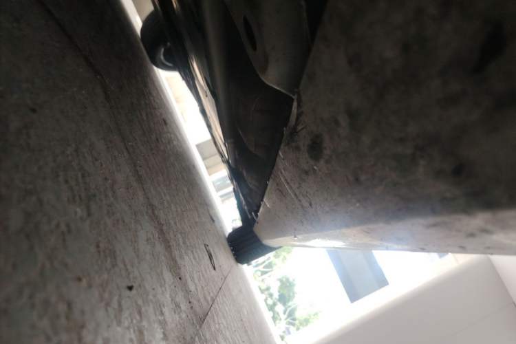 Used Volvo S60 2022 B4 Zhiyi Luxury Edition Chassis Front Left