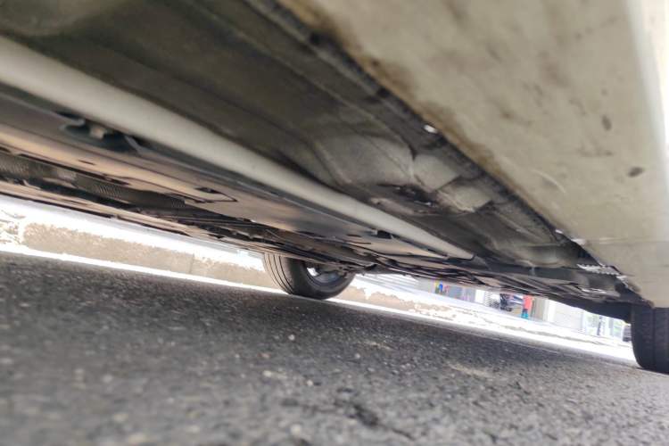 Used Volvo S60 2022 B4 Zhiyuan Luxury Edition Chassis Front Left