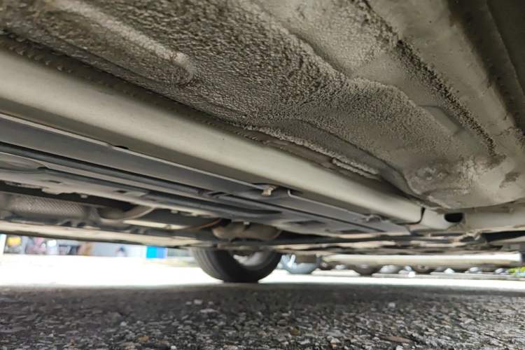 Used Volvo S60 2022 B4 Zhiyuan Sport Edition Chassis Front Right