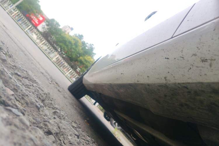 Used Volvo S60 2022 B4 Zhiyuan Luxury Edition Chassis Front Right