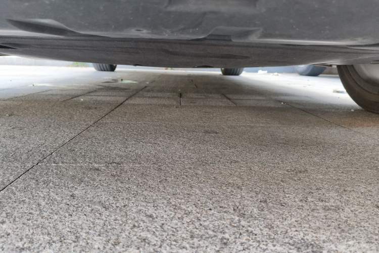 Used Volvo S60 2022 B4 Zhiyuan Sport Edition Chassis Front