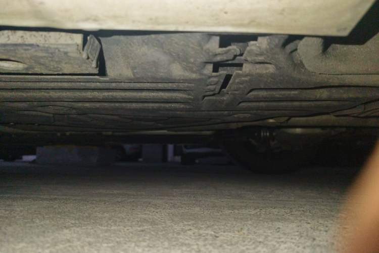 Used Volvo S60 2022 B4 Zhiyi Luxury Edition Chassis Rear Left