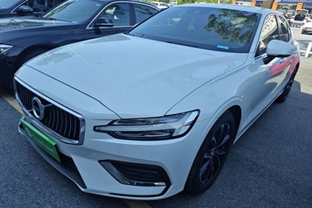 Used Volvo S60 2022 B4 Zhiyi Luxury Edition