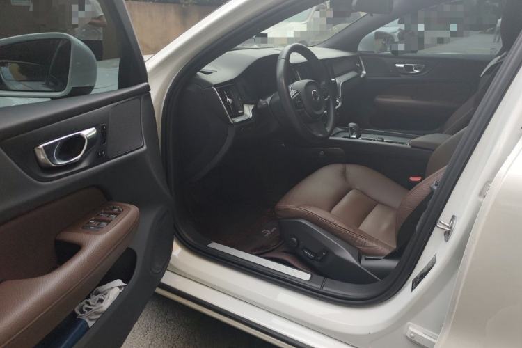 Used Volvo S60 2022 B4 Zhiyi Luxury Edition Driver Seat
