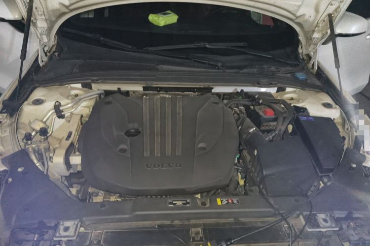 Used Volvo S60 2022 B4 Zhiyi Luxury Edition Engine Bay
