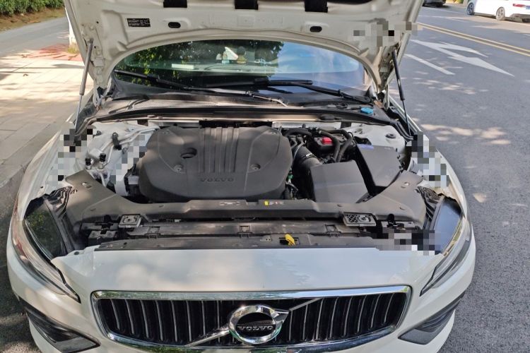 Used Volvo S60 2022 B4 Zhiyi Luxury Edition Engine Bay