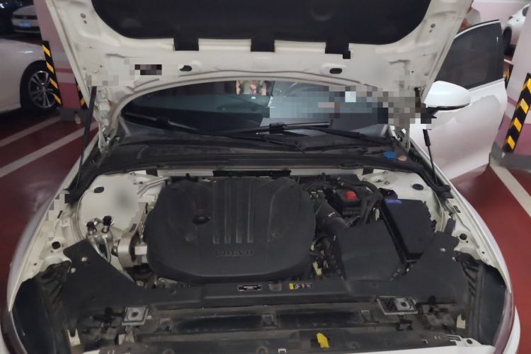 Used Volvo S60 2022 B4 Zhiyi Luxury Edition Engine Bay