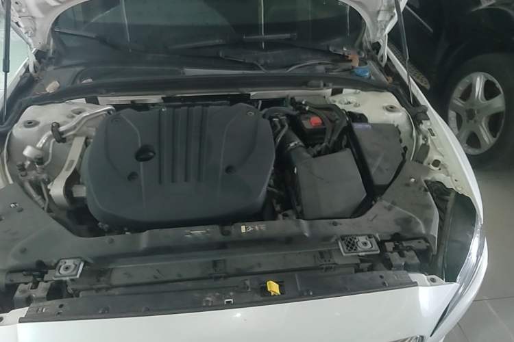 Used Volvo S60 2022 B4 Zhiyuan Luxury Edition Engine Bay