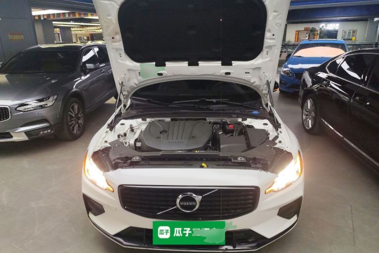 Used Volvo S60 2022 B4 Zhiyuan Sport Edition Engine Bay