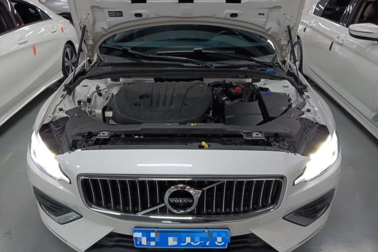 Used Volvo S60 2022 B4 Zhiyi Luxury Edition Engine Bay