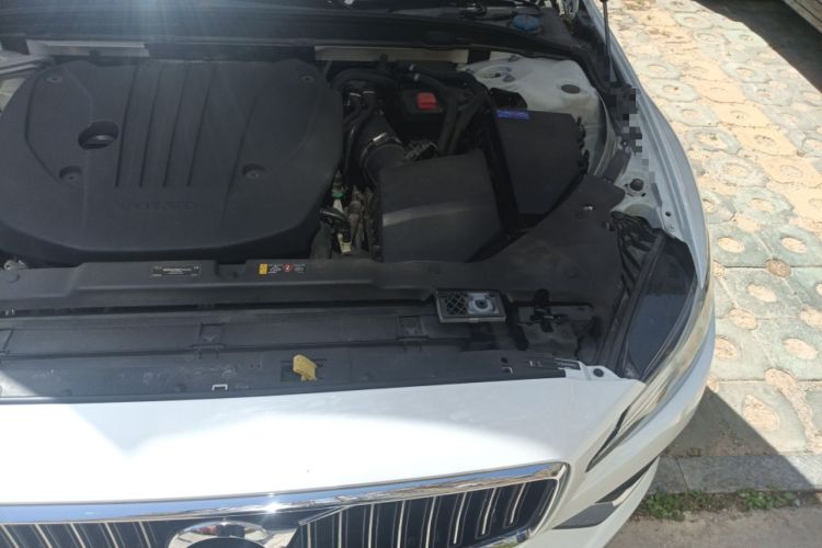 Used Volvo S60 2022 B4 Zhiyi Luxury Edition Engine Bay Left