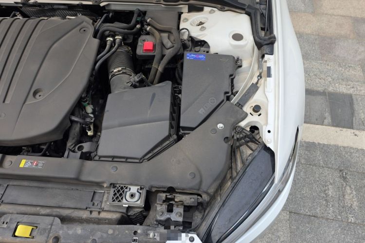 Used Volvo S60 2022 B3 Smart Drive Luxury Edition Engine Bay Left