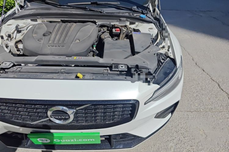 Used Volvo S60 2022 B4 Zhiyuan Sport Edition Engine Bay Left