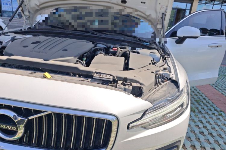 Used Volvo S60 2022 B4 Zhiyi Luxury Edition Engine Bay Left