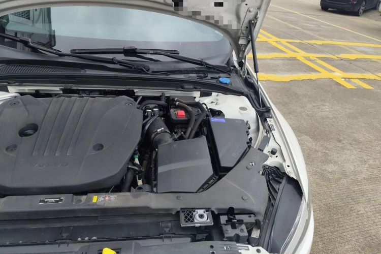 Used Volvo S60 2022 B4 Zhiyi Luxury Edition Engine Bay Left