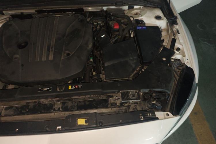 Used Volvo S60 2022 B3 Smart Drive Luxury Edition Engine Bay Left