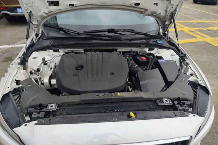 Used Volvo S60 2022 B4 Zhiyi Luxury Edition Engine Bay